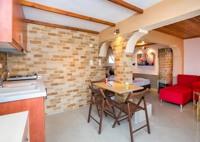 Elpis 2 Apartmán